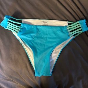 Medium PINK bikini bottoms